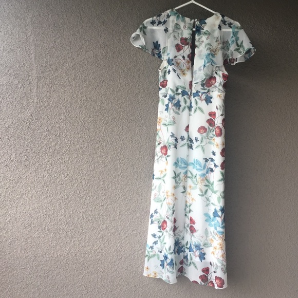 ✨ Beautiful Willow & Clay Floral Dress - Picture 12 of 13